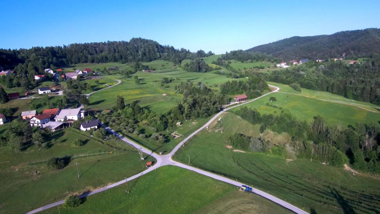 B&B Cerne Polhov Gradec Dış mekan fotoğraf